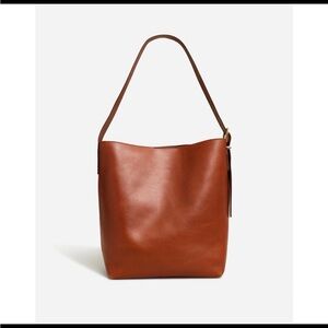 Madewell Essential Bucket Tote